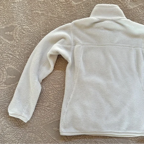 LIKE NEW Patagonia Re-Tool Snap-T Pullover - Picture 9 of 12
